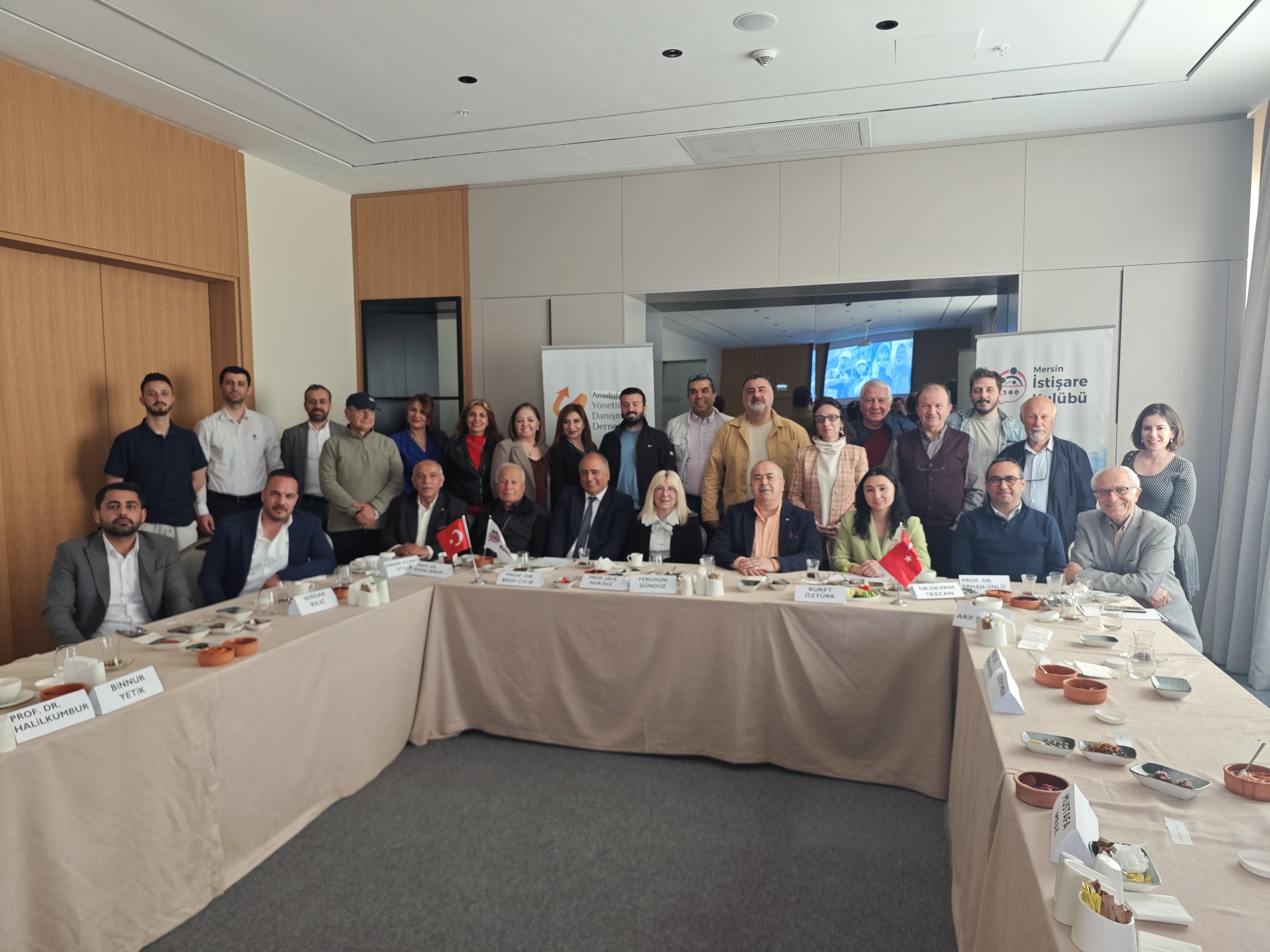 Mersin Yüzünü denize dön Toplantısı